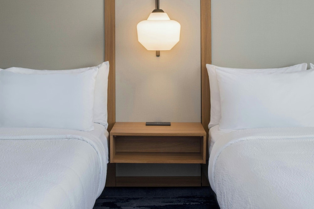 Suite, Multiple Beds - Photo 7