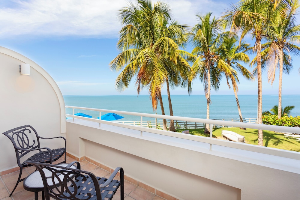 Deluxe Room, Ocean View photo 1