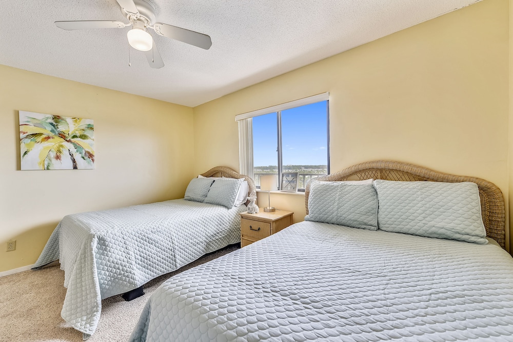 Condo, 2 Bedrooms, Balcony, Ocean View (703)