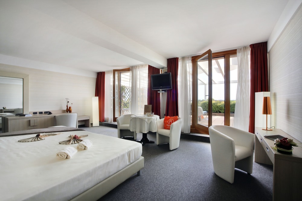 Executive Suite photo 1