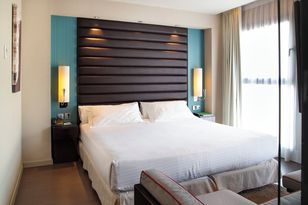 Deluxe Room (King) photo 2