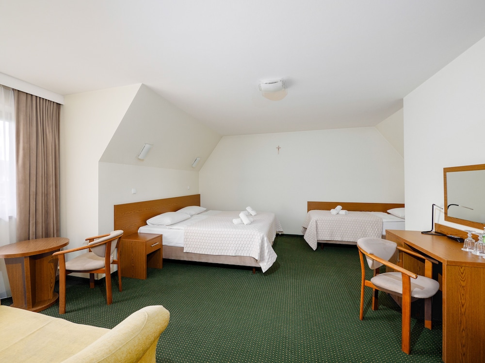 Triple Room, Balcony photo 1