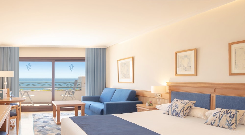 Junior Suite, Jetted Tub (1 Adult)