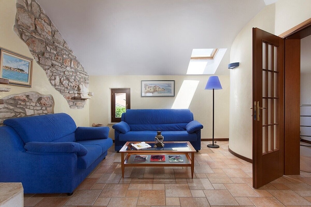 City House photo 2