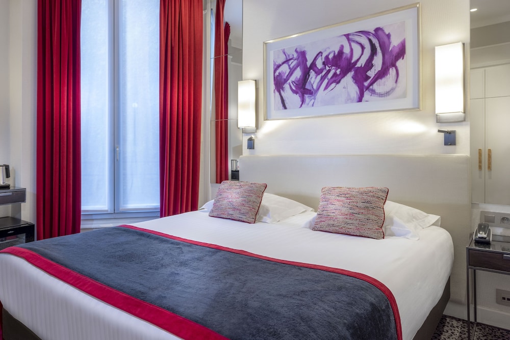 Classic Double Room thumbnail 6