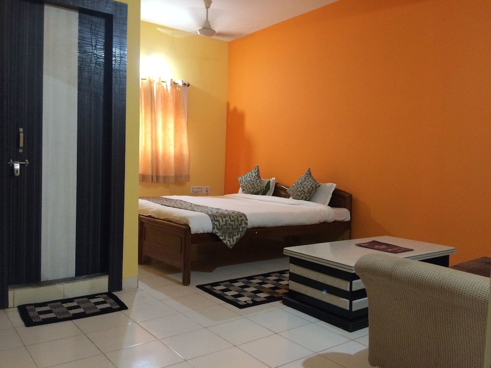 Deluxe Room - Photo 7
