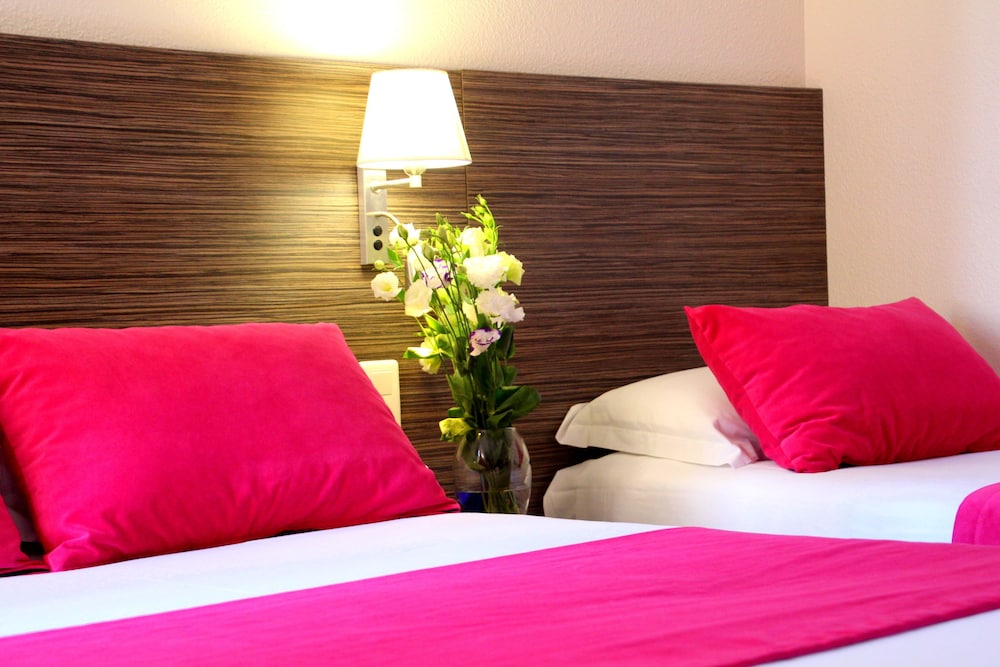 Triple Room - Photo 10