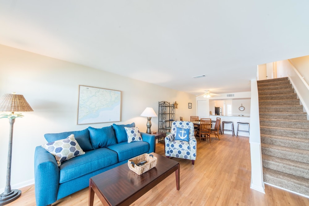 Family House, 2 Bedrooms, River View photo 3