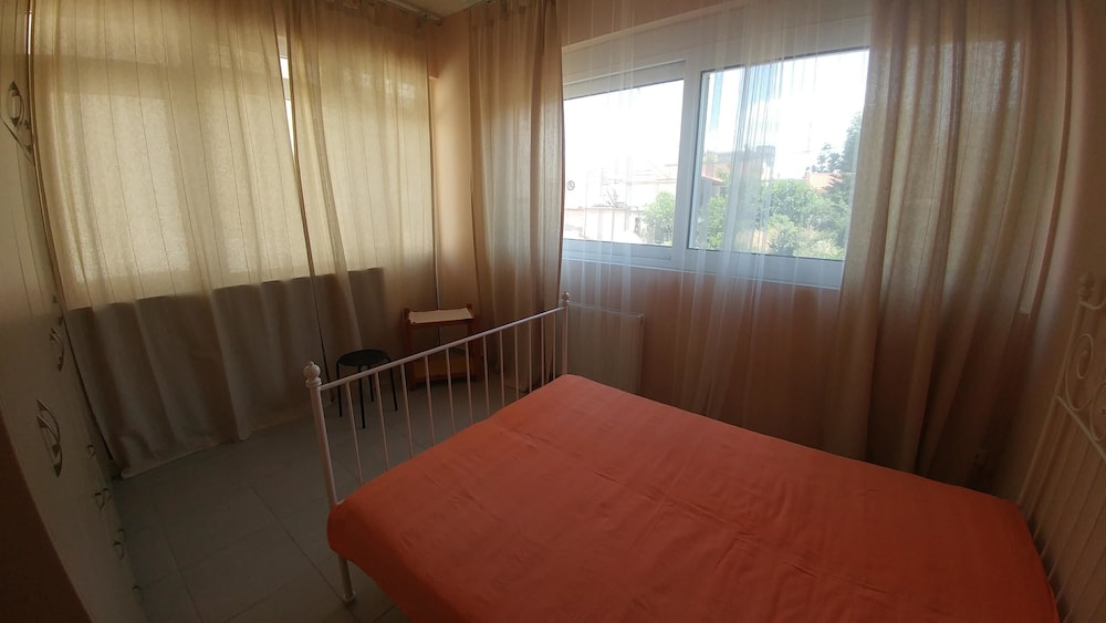 Family Apartment, 2 Bedrooms, Private Bathroom