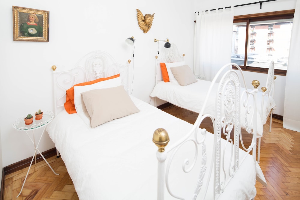 Quarto Duplo (Rococó), Banheiro Compartilhado