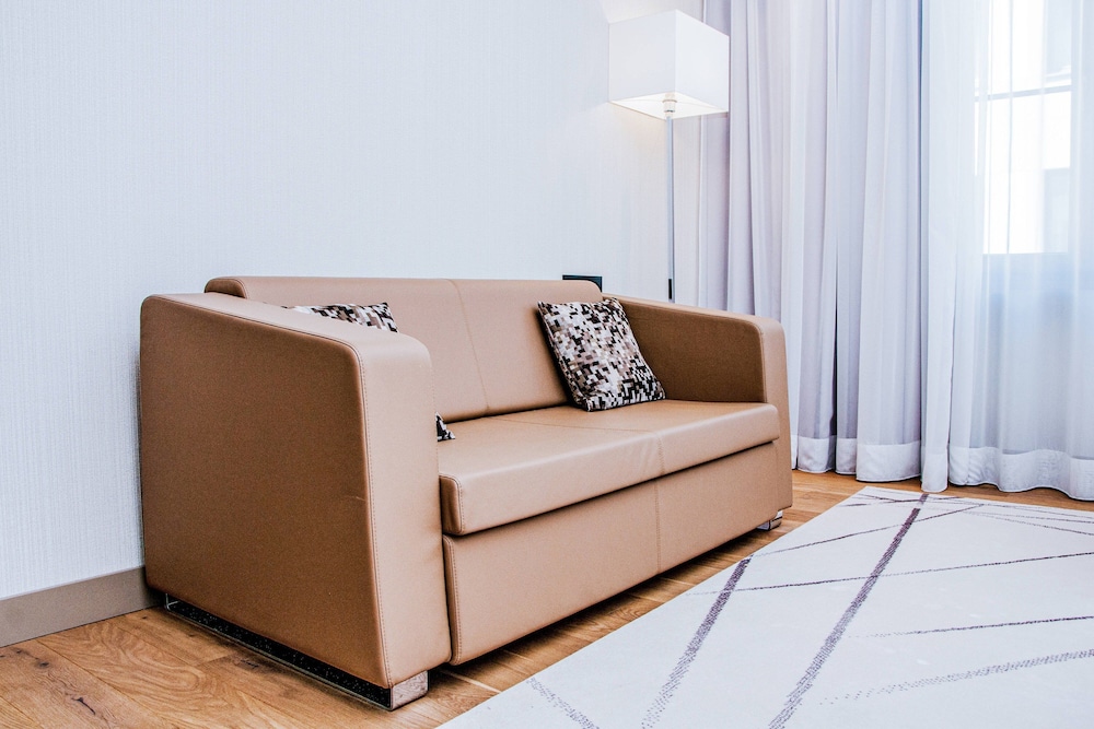 Comfort Room, 1 King Bed with Sofa bed, Balcony