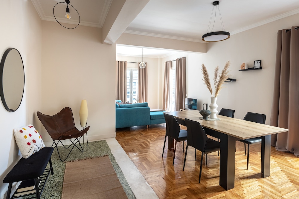 Family Apartment, City View