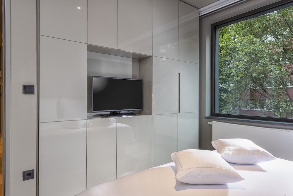 Apartment, 2 Bedrooms - Photo 3