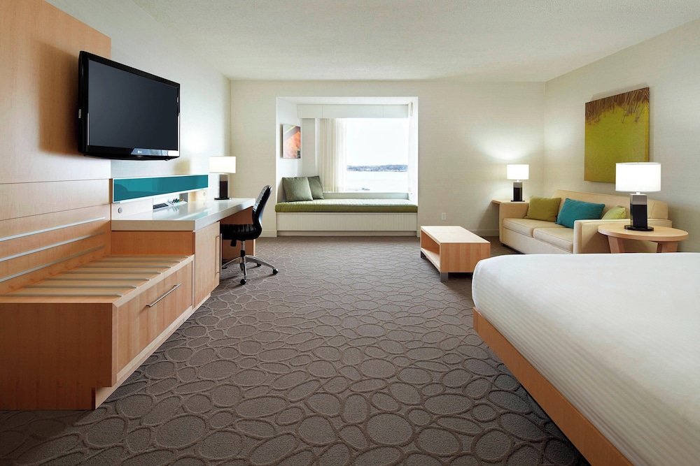 Room, 1 Queen Bed - Photo 3