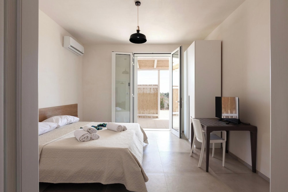 Standard Villa, Multiple Bedrooms (Tenuta La Reimunda With Garden And)