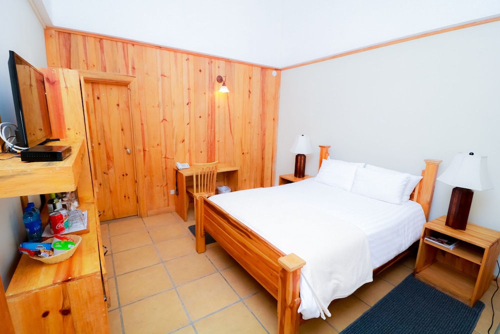 Double Room 1 Queen Bed photo 2