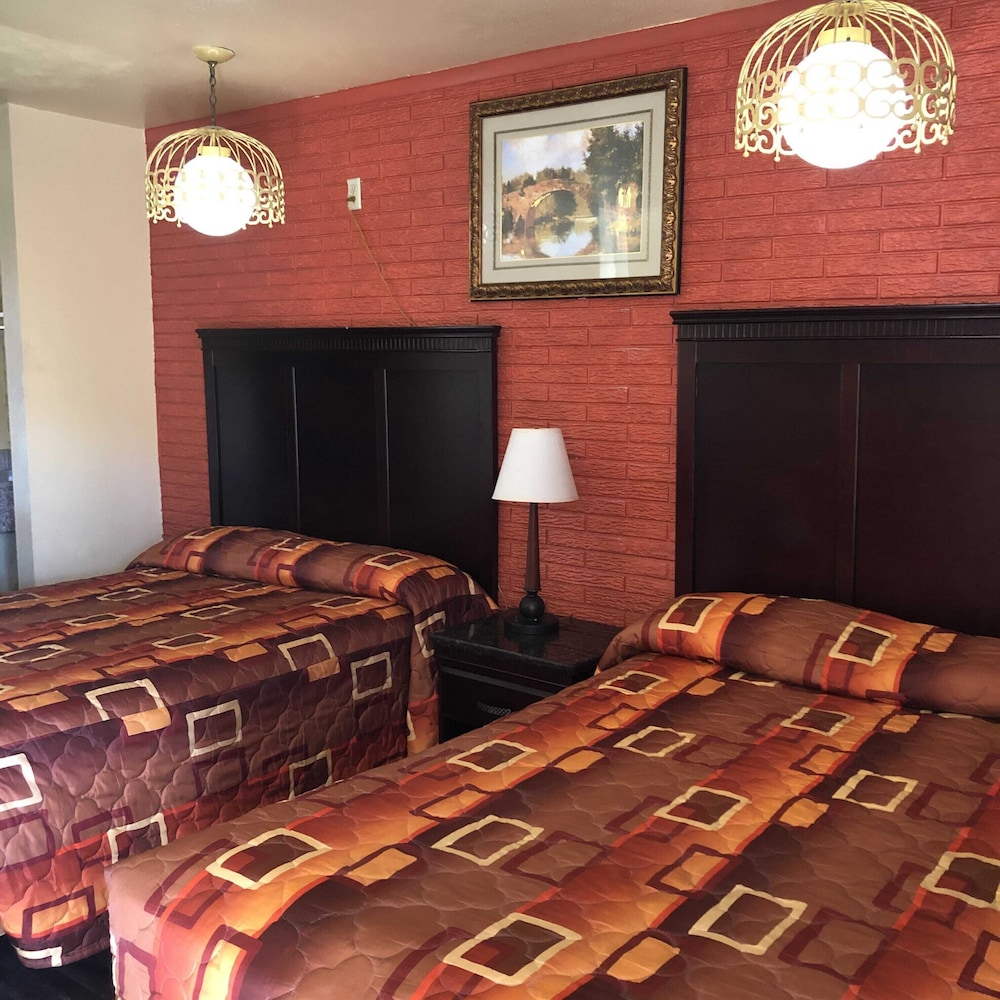 Standard Room, 2 Double Beds, Non Smoking photo 1