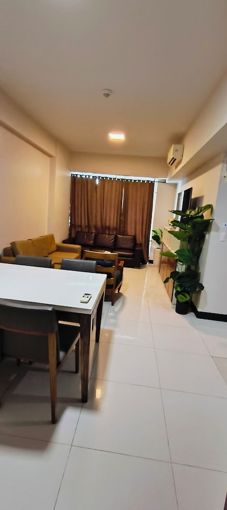 Family Condo, 2 Bedrooms, Ocean View, Sea Facing photo 1