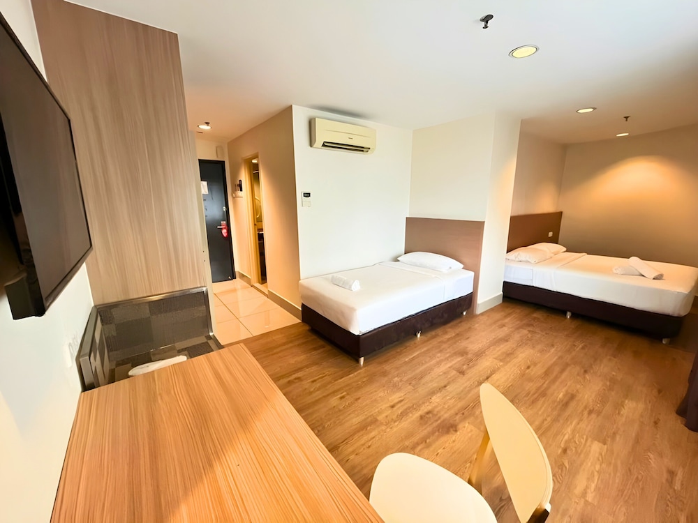 Family Room, Multiple Beds photo 1