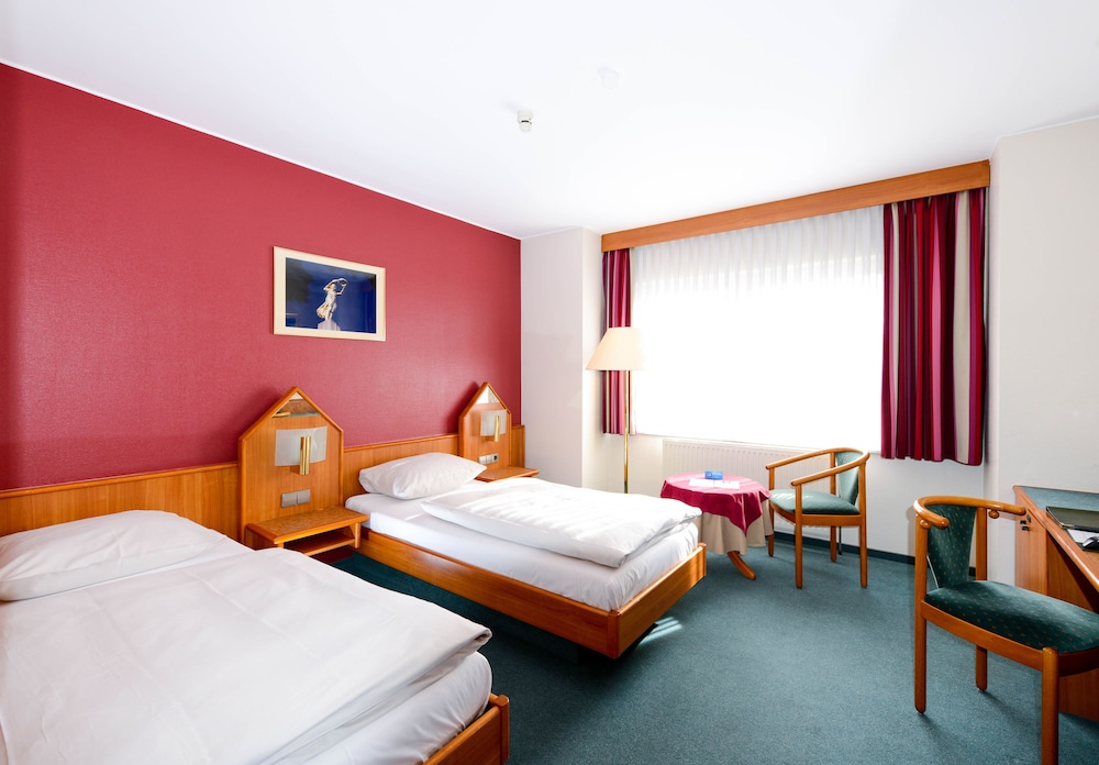Standard Twin Room photo 3