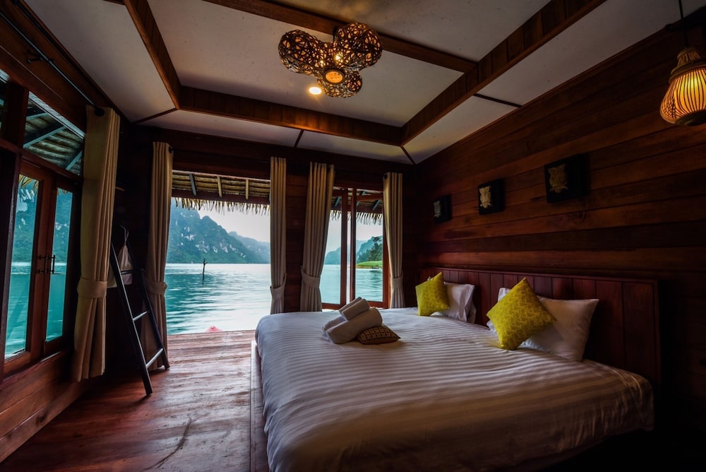 Family Quadruple Room, 2 Bedrooms, Non Smoking, Lake View photo 1