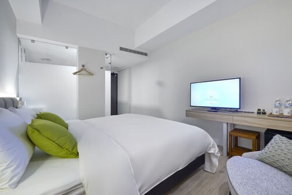 Standard Double Room photo 3