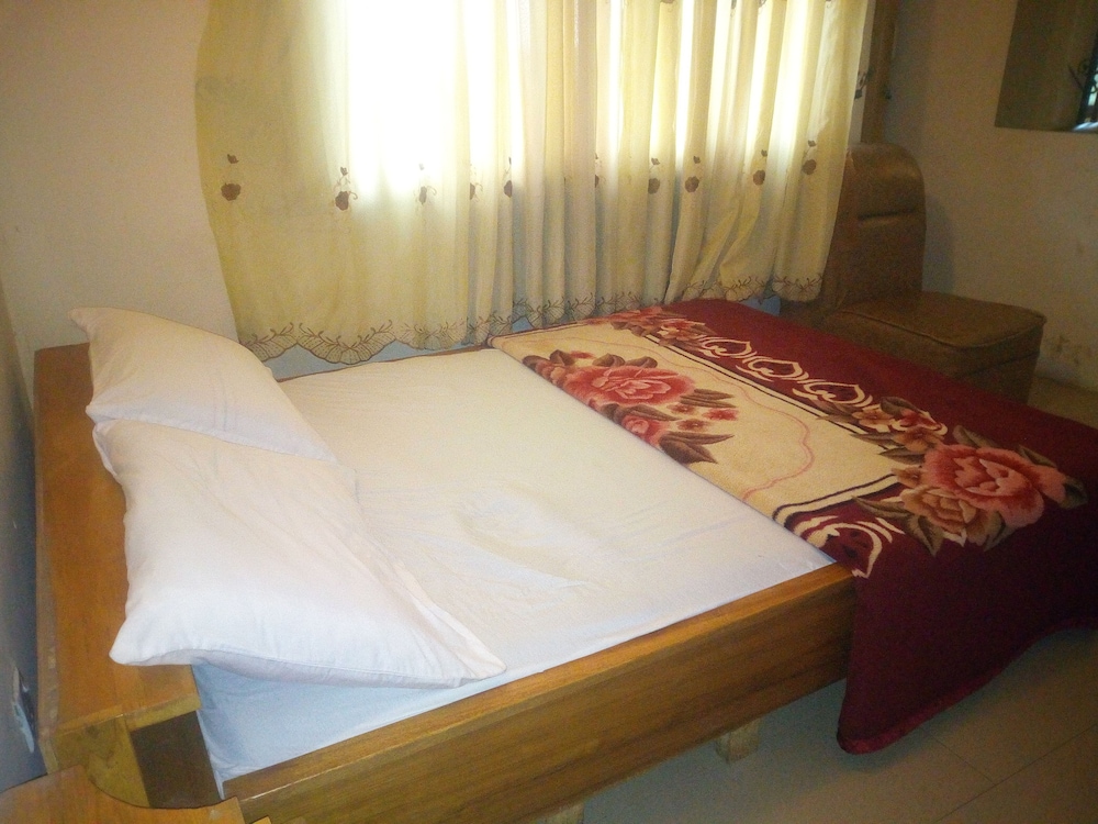 Standard Room photo 2