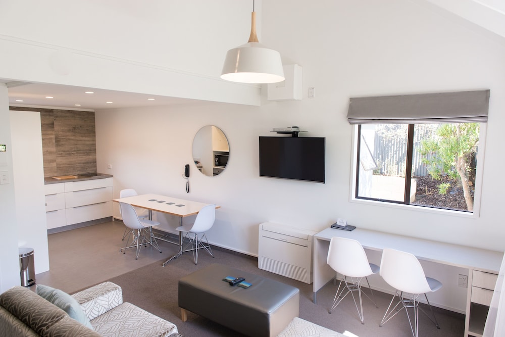 Family Apartment, 2 Bedrooms thumbnail 5