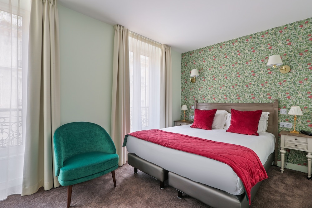 Superior Double or Twin Room photo 2