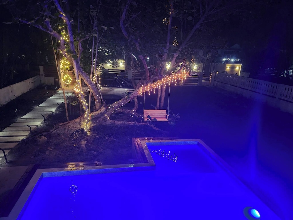 Chalet, 2 Bedrooms, Private Pool, Garden View photo 3
