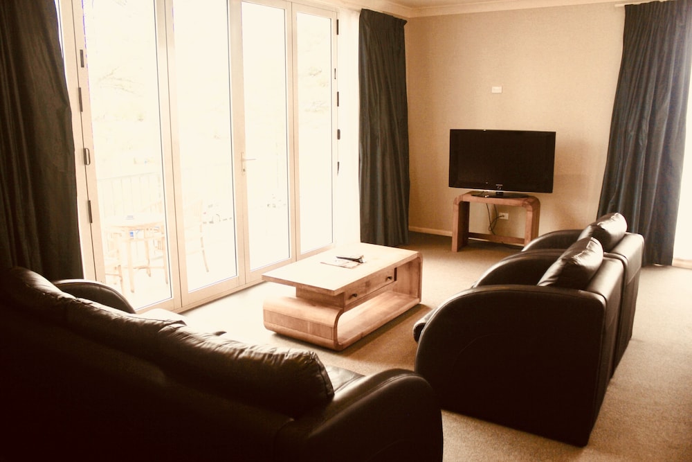 Ocean View Premium Studio with Spa - Photo 13