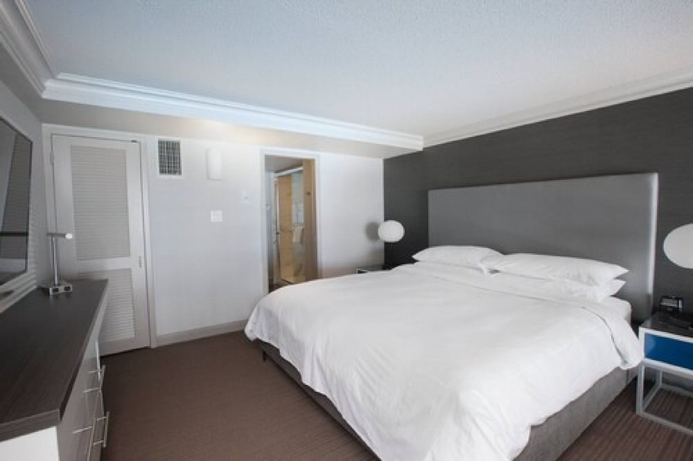 Room, 1 King Bed - Photo 2
