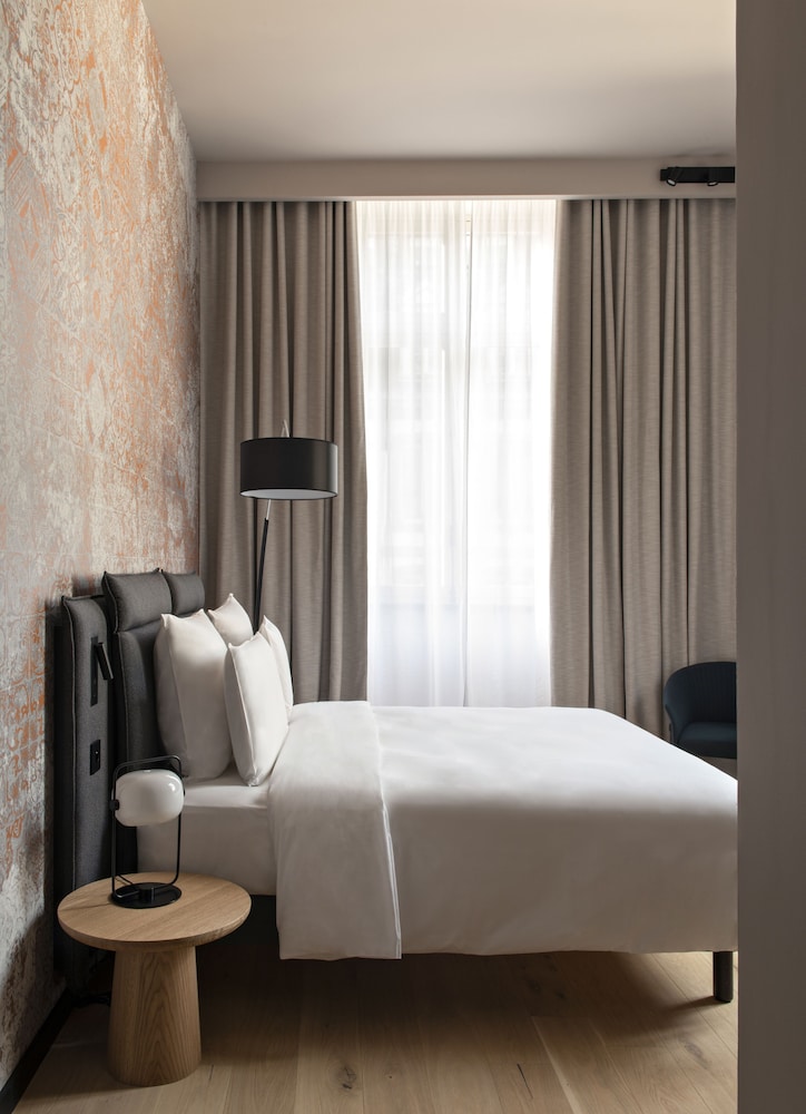 Superior Room - Photo 5