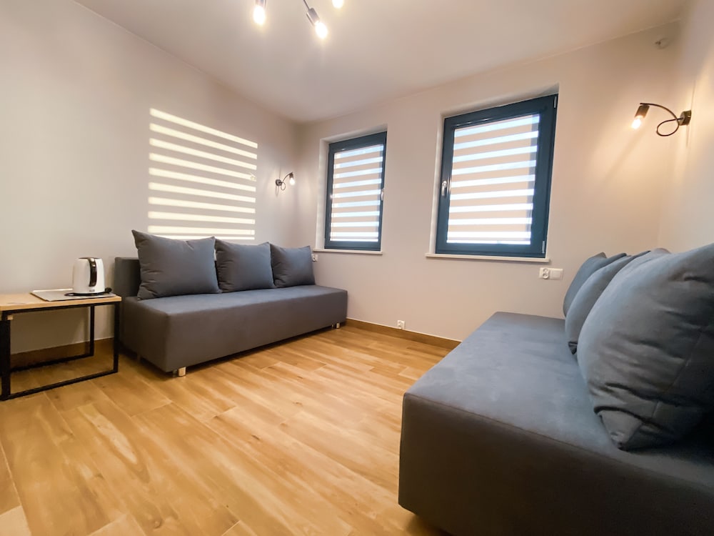 Basic Quadruple Room - Photo 9