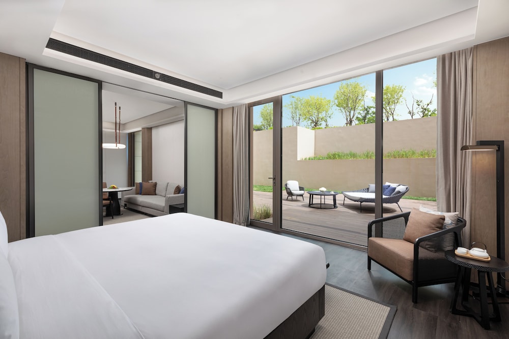 Suite, 1 Bedroom, Terrace (Private Hot Spring) photo 1