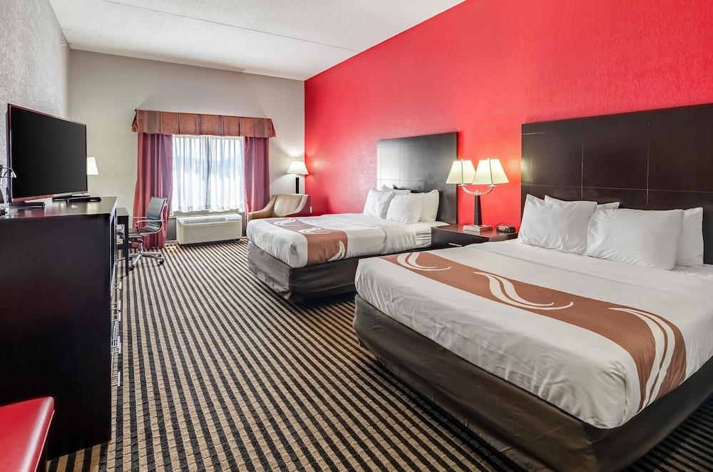 Standard Room, 2 Queen Beds, Non Smoking - Photo 1