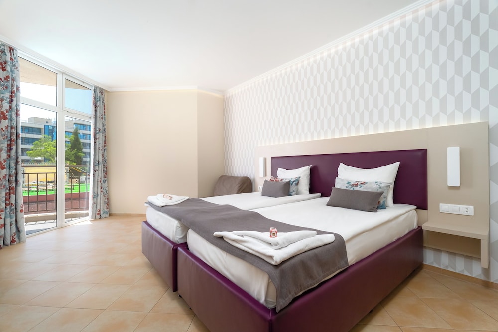 Standard Double or Twin Room, Balcony photo 1