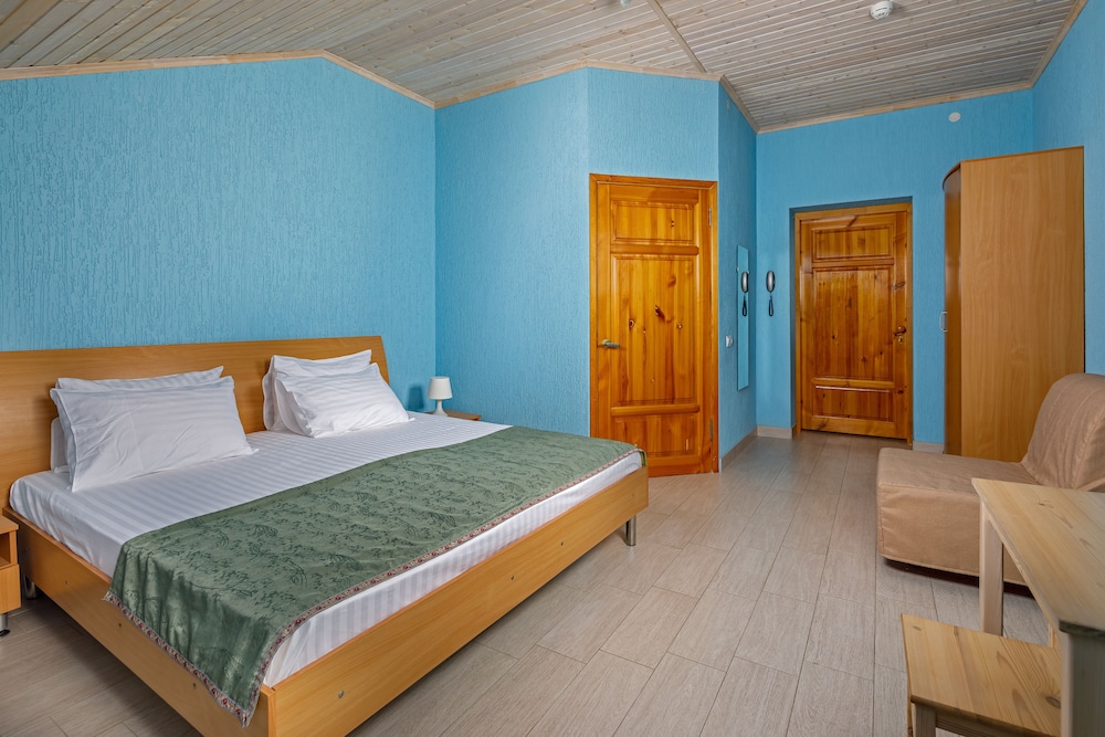 Standard Quadruple Room (Mansard) photo 2