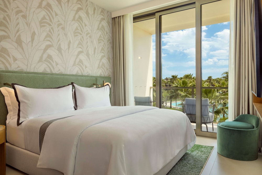 Suite, 3 Bedrooms, Balcony, Sea View - Photo 5