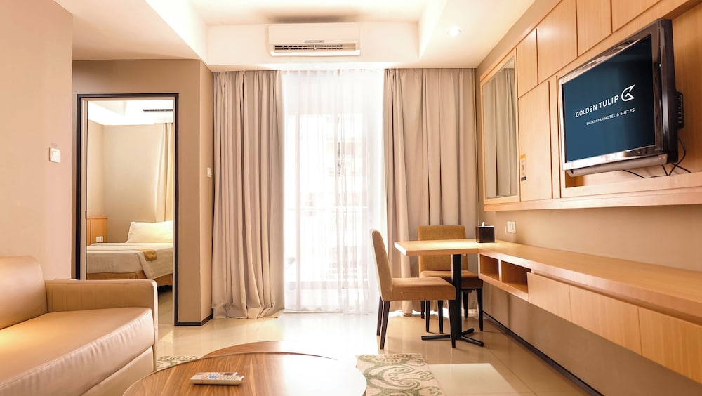 Junior Suite, Multiple Beds - Photo 5