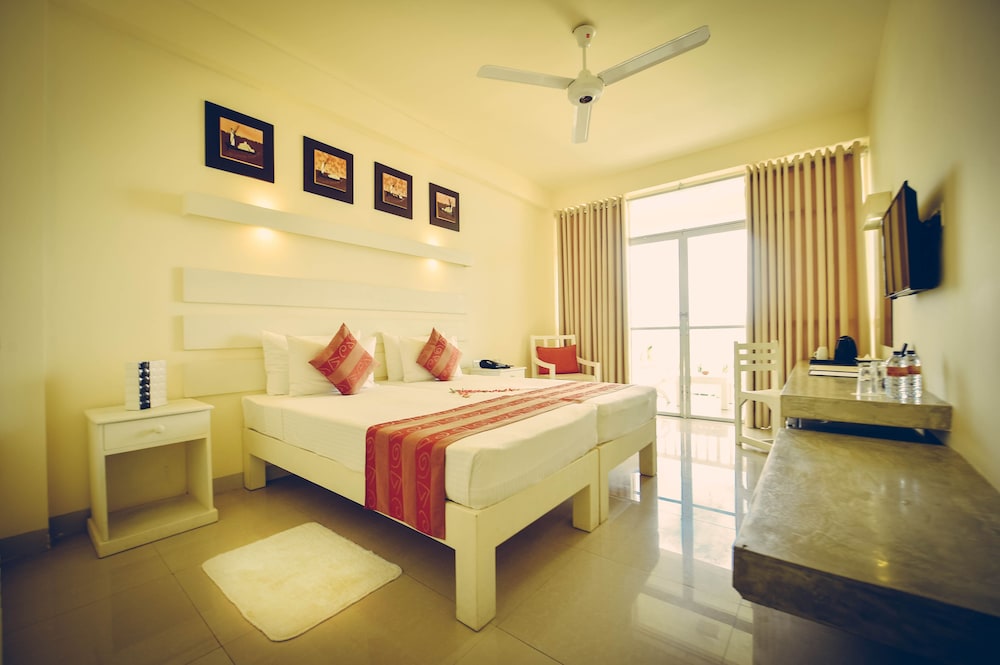 Deluxe Room, City View photo 1