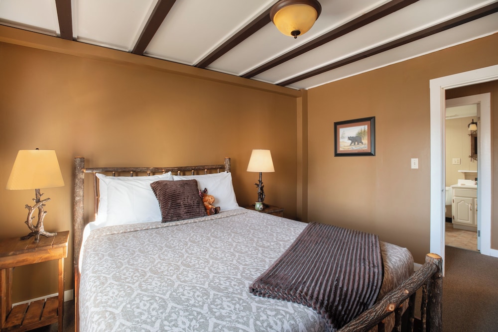 Lift Line Lodge Suites photo 3