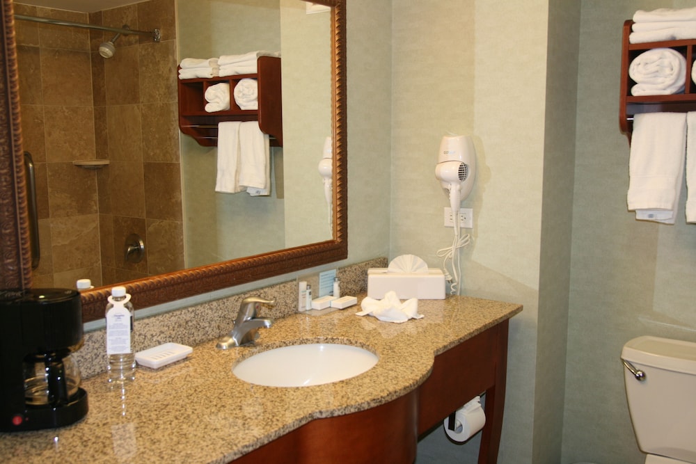Room, 2 Queen Beds - Photo 2