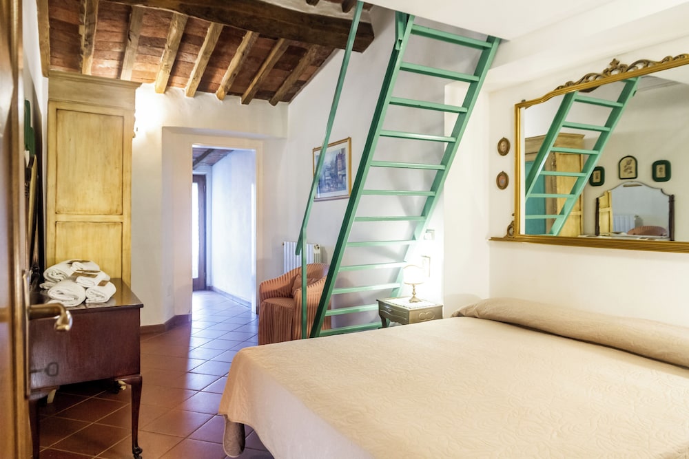 Romantic Apartment, 1 Double Bed, Terrace, Pool View photo 3