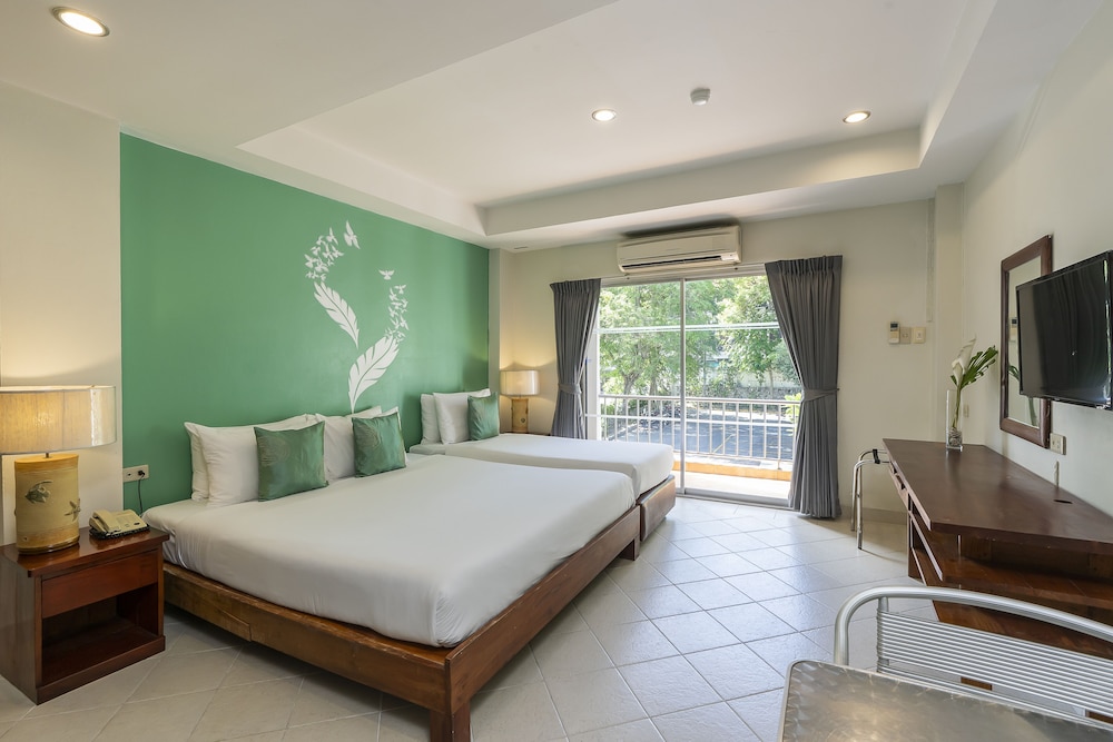 Standard Triple Room - Photo 3