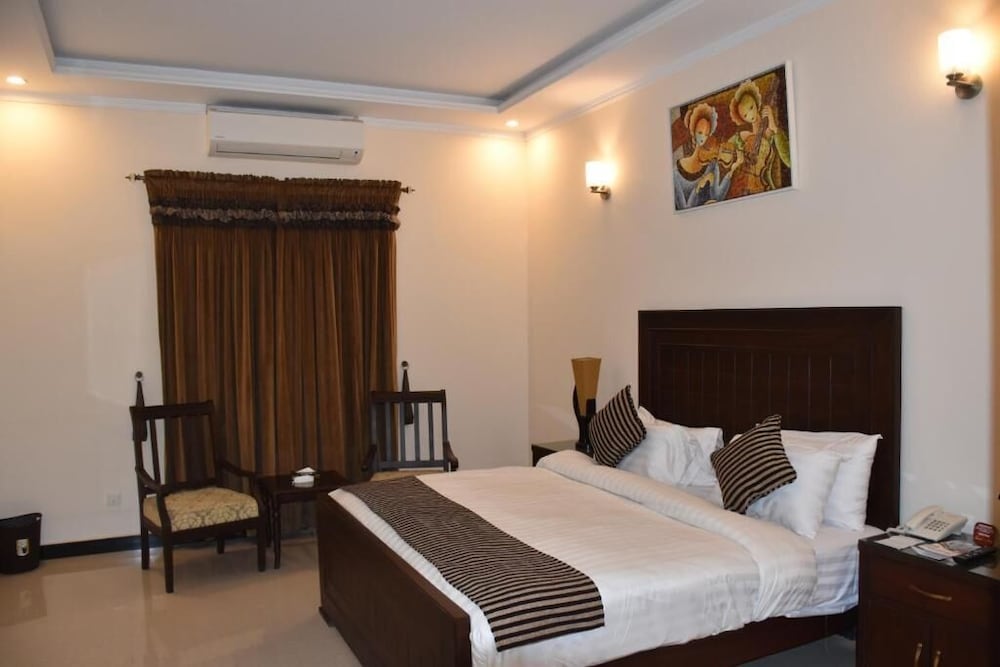 Standard Room photo 1