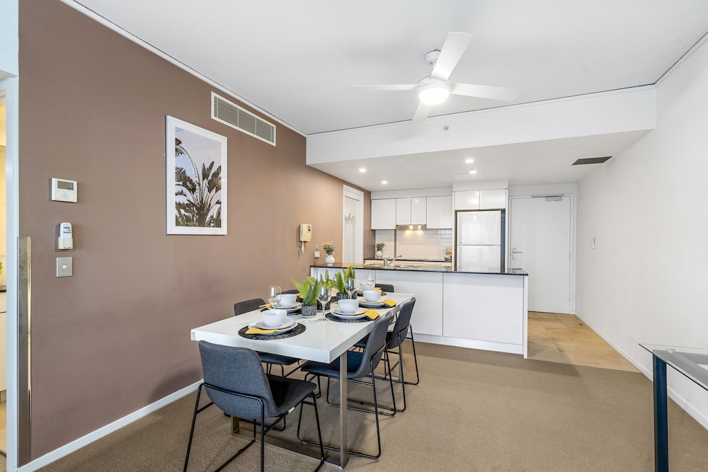 Apartment, 2 Bedrooms - Photo 36