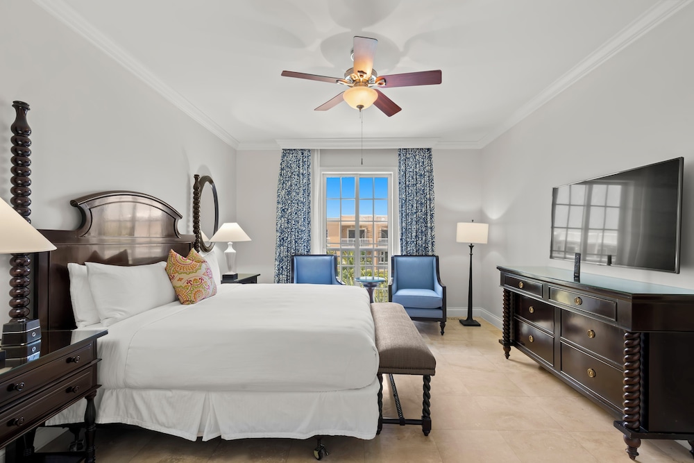 Pool View Suite - Photo 8