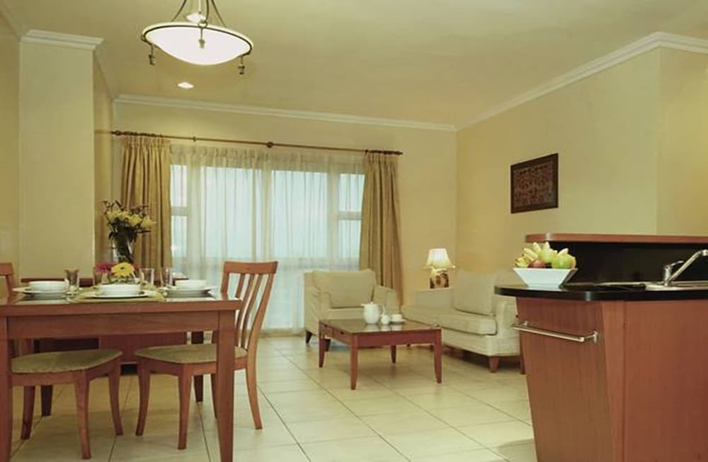 Premier Apartment, 2 Bedrooms - Photo 2