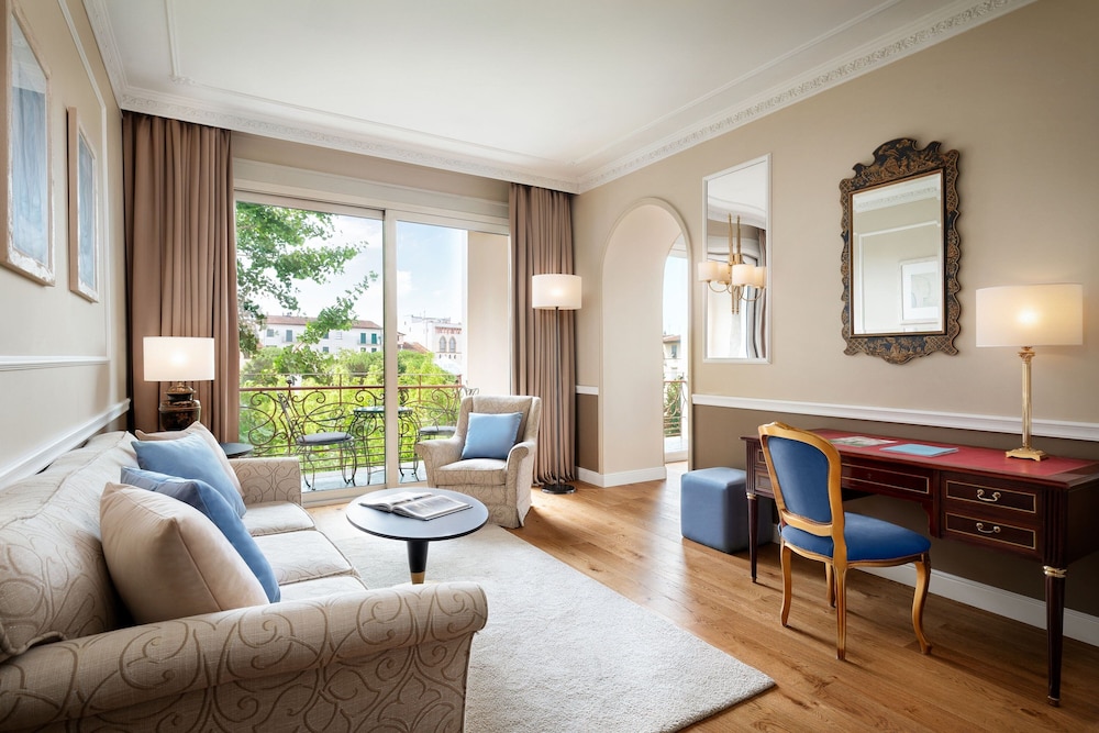 Suite, 1 Bedroom, Garden View